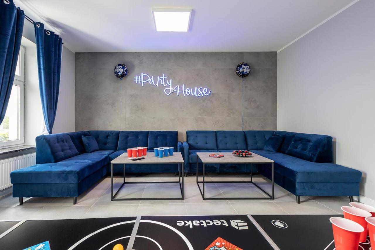 #Partyhouse Poznan Wildaアパートメント エクステリア 写真